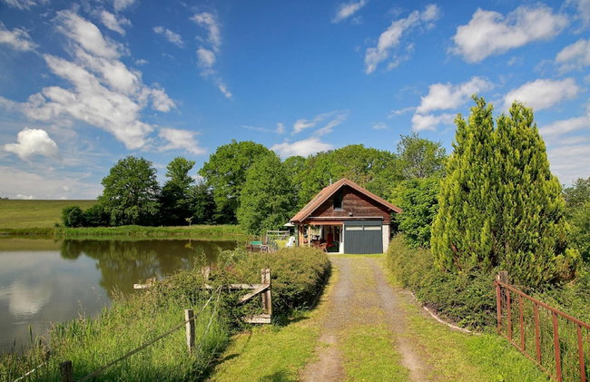 Une Maison de Campagne Atypique au Bord de L'eau - Foto 47