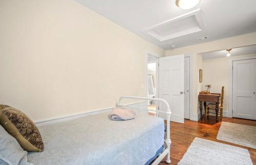 The Sandpiper - Just Steps to Downtown Beaufort and Beaufort River - Photo 24