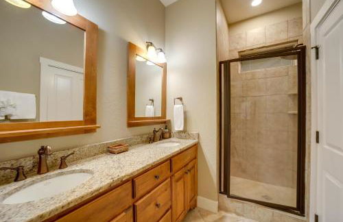 Condo with Pool and Beach Access in Bear Lake Reserve! - Foto 18