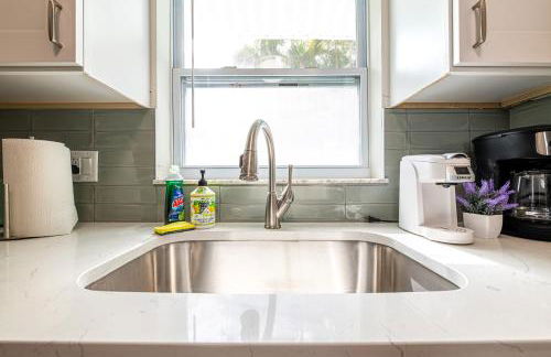 2bd 2ba Sunview 6 2Mins to BeachPool - Foto 10