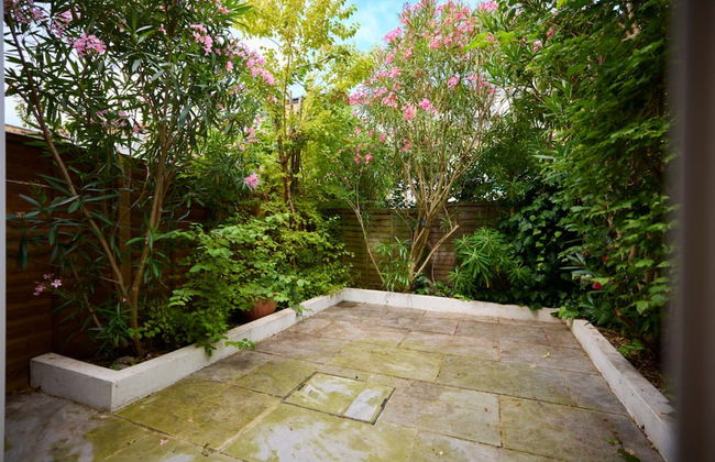 The Shepherd s Bush Wonder - Trendy 4bdr Home With Garden Terrace - Photo 35