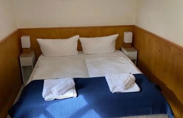 C4S COME4STAY - Alpenblick Watzmann-Kehlstein - TOP Lage im Berchtesgadener Land I bis zu 10 Personen I große Terrasse mit Blick auf die Berge I Smart TV I Billiard I WLAN I kostenloser Parkplatz - Foto 14