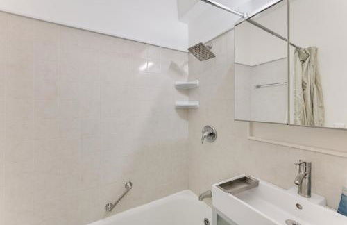 Walk to Boston Common Bright Apt with Rooftop Deck - Foto 18