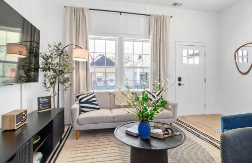 Uptown Haven Walkable Home with Bikes and Firepit near Downtown - Foto 29