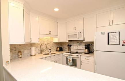 Cape Manor Unit #209 - Foto 10