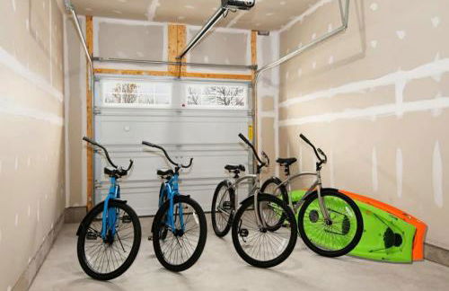 New Intown Waterfront Townhome wPool & Location - Foto 28