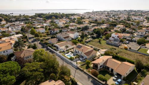 APPARTEMENT INDÉPENDANT 80M² DANS VILLA - Foto 2