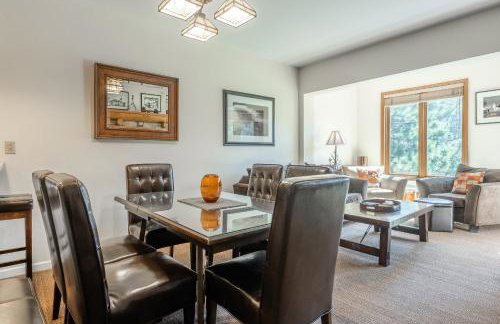 Mammoth Green #210 - Nearly Ski-in Ski-Out 2 Bedroom 2 Bath, Sleeps 6 on Golf Course - Photo 7