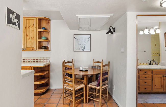 Fort Marcy Hotel Suites by All Seasons Resort Lodging - Foto 49