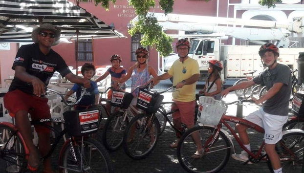 Pedalando con la famiglia