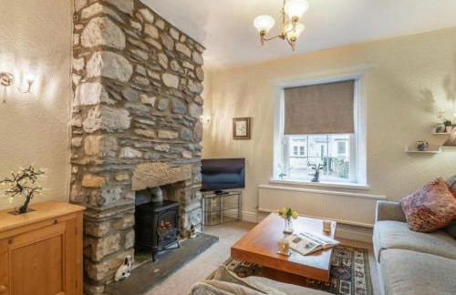 Labernum Cottage, Ingleton Village, Yorkshire Dales National Park, Famous Three Peaks, Near The Lake District, Pets Are Welcome, Direct Parking in front of the Cottage & Guest Parking - Foto 2