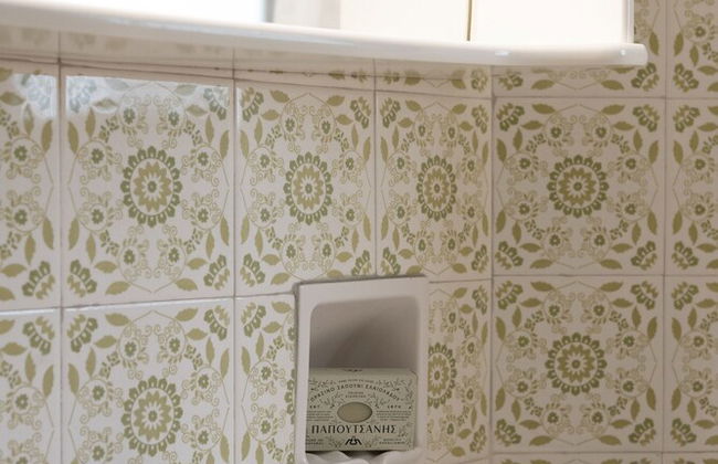 Cozy Apartment Next to Alimos Beach - Photo 21