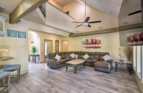 Waterfront Family Home with Patio in Hitchcock - Foto 5