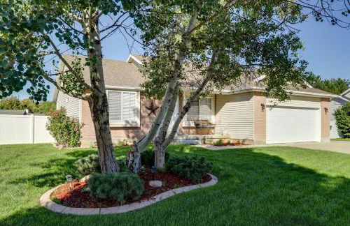 Family-Friendly Clearfield Home with Hot Tub! - Photo 1