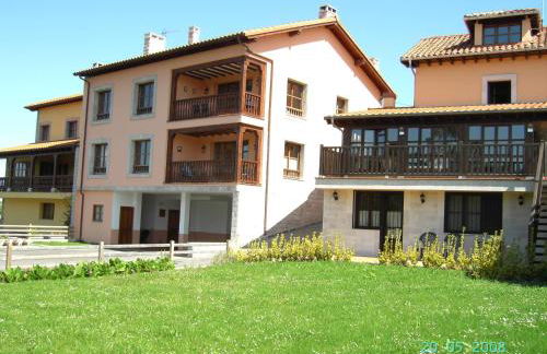 VIVIENDAS DE USO TURÍSTICO La Arboleda I y II - Foto 1