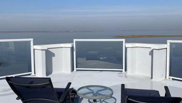 Pet Friendly Ocean And Bay Views Wifi Rooftop Deck Beach Badges Streaming Tvs Deck Os Private Yard Beach Chairs Beach Badges - Foto 2