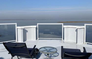 Pet Friendly Ocean And Bay Views Wifi Rooftop Deck Beach Badges Streaming Tvs Deck Os Private Yard Beach Chairs Beach Badges - Foto 2