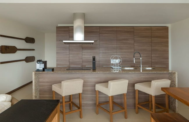 Grand Club Marina Condo at Live Aqua Private Residences Nima Bay - Foto 1