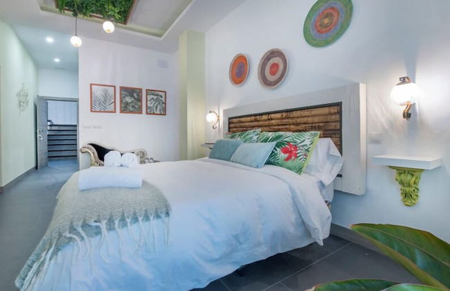 Molucano Themed Rooms - Photo 15