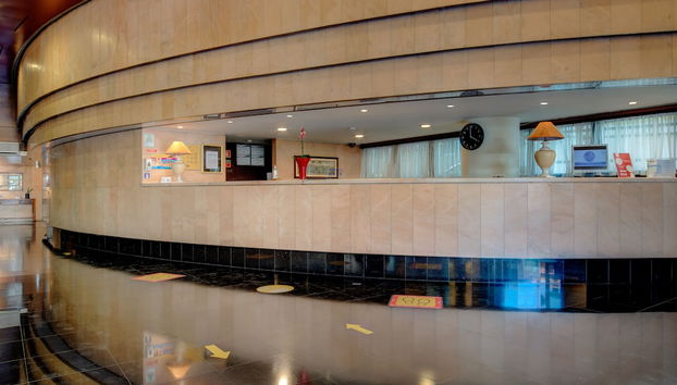 VIP Executive Eden Aparthotel - Photo 4, Réception