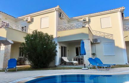 Phoebes Place At Kalamaki Court, 2 Bedroom Villa With A Shared Pool - Foto 8