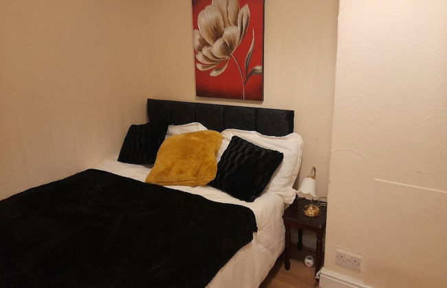 Immaculate 3-bed House in Middlesbrough With Wifi - Foto 1