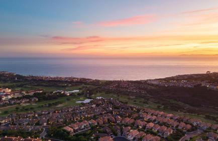 Coastal Retreat w Pool Spa BBQ Near Beaches Golf Courses Ritz Pointe Condo by AvantStay - Foto 43