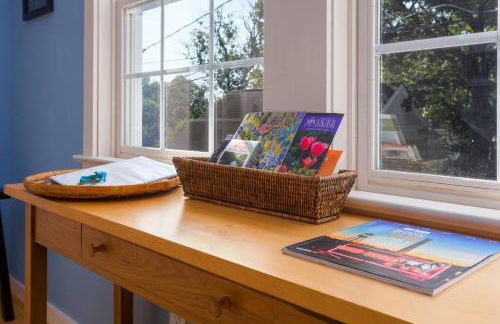 Back Alley Apartment, walk Downtown and Duke - Photo 14