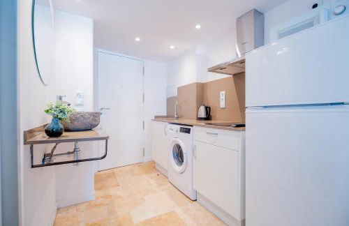 Atico duplex con Barbacoa y Terraza en Barri Port Maritim - Foto 28