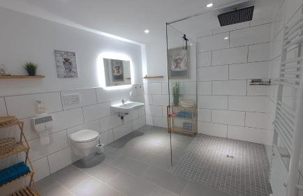 Nieheim , Nagelneu Barrierefrei - Photo 3