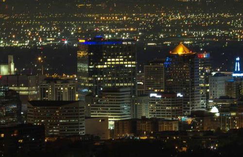 New Distinctive Historical Unit from 5 Star Host - Foto 12