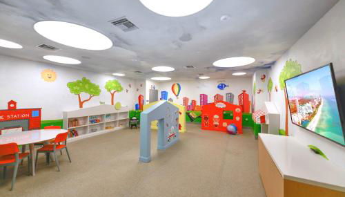 Modern Hotel with Pool & Gym in Prime Doral Location - Foto 4