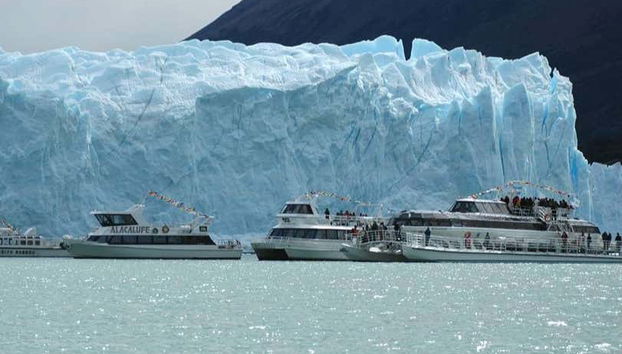 Perito Moreno Glacier Boat Trip - Foto 3