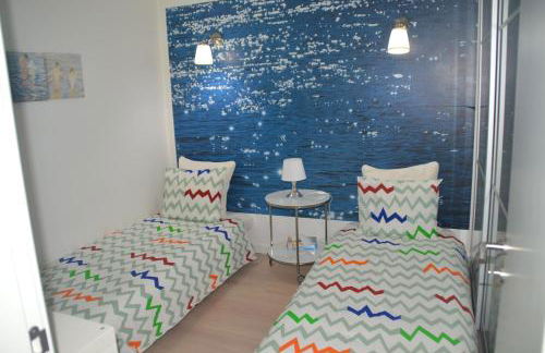 Amazing Beach & Pool Apartment with Garden - Foto 5