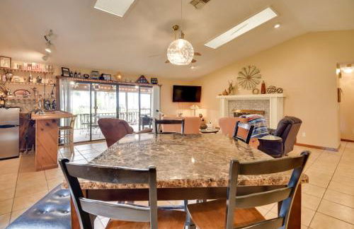 Pirate Cove Home in Welaka Dock and River Access! - Foto 12