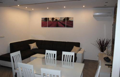 Apartment Lucky with Jacuzzi - Photo 33