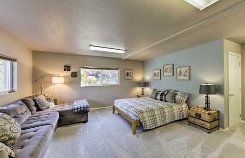 Riverfront Crescent City Home, 8 Mi to Beach! - Foto 18