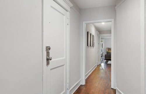 3BR Vibrant Apartment in Hyde Park - Bstone 5310-1 - Photo 6