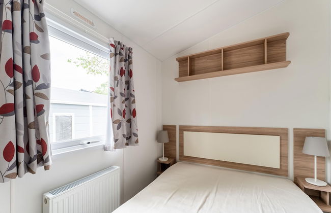 Relaxing Holiday Chalet by the Water in Grou - Foto 8