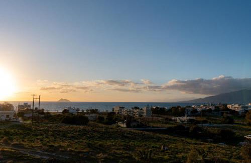 Kalamaki-Sunset - Scenic Sunset & Sea Views - Steps from Shore! - Foto 54