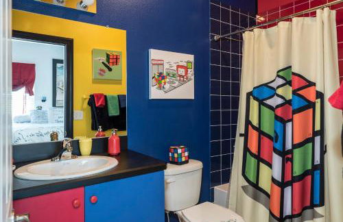 10 Acre Lakefront Game House - Sleep Upto 45 - Foto 33