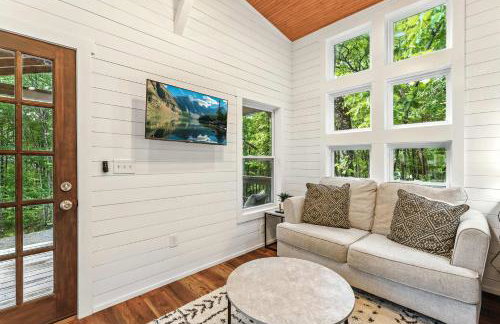 The Hickory Tiny Home in Menlo - Photo 8