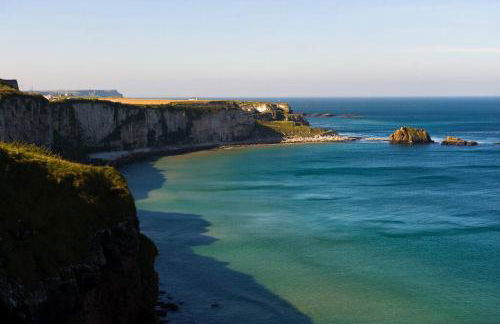 Cosy Coastal Cottage in Portballintrae - Foto 13