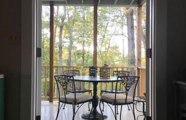 Historic Farmhouse by Nature Preserve - Foto 41