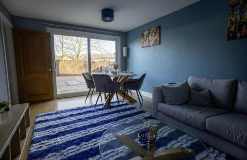 Stylish 3-Bed Home with Garden, Pet Friendly - Foto 18