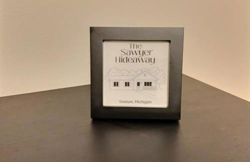 The Sawyer Hideaway - 3BR 2B with Hot Tub & Fire Pit - 5 mins to beach - Photo 37