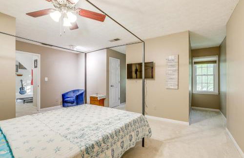 6 Mi to Stone Mountain Park Home with Deck! - Foto 21