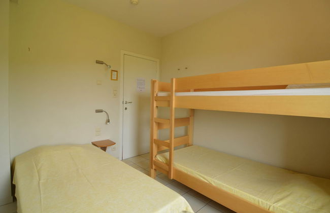 Grand Villa With Bubble Bath - Photo 27