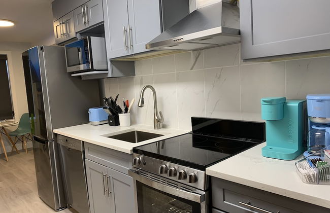 A Lovely Studio with Full Kitchen & AC - Photo 3