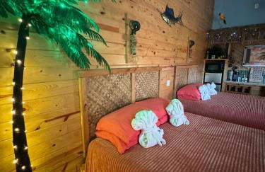 Private Retreat with Pond, Pool and Hot Tub - Photo 7